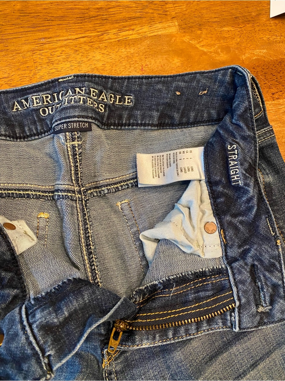 American Eagle Outfitters Women Denim Jeans Super Stretch Straight Leg Sz 4 Long - Picture 4 of 5